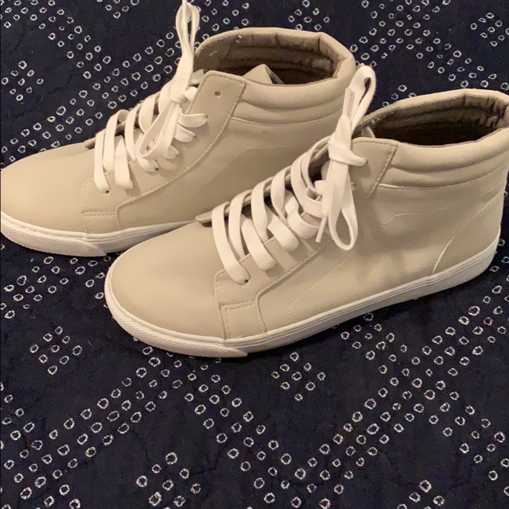 Old Navy High-Top Dress Sneaker